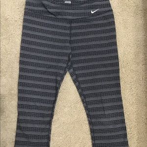 Nike Women's Dri-Fit Capri